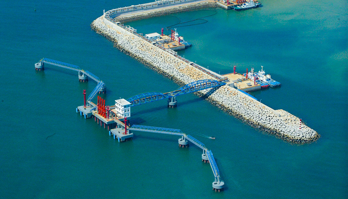 海南煉化項目續(xù)建工程成品油碼頭工程