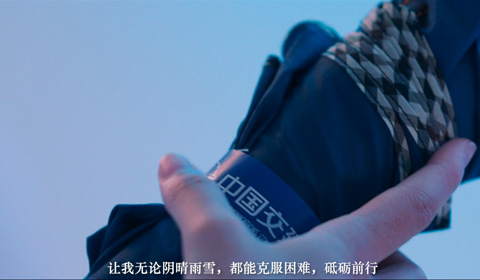 扶貧助學(xué)原創(chuàng)微電影《傘》