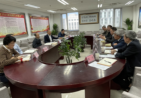 鄧?yán)诟熬╅_展系列商務(wù)活動 